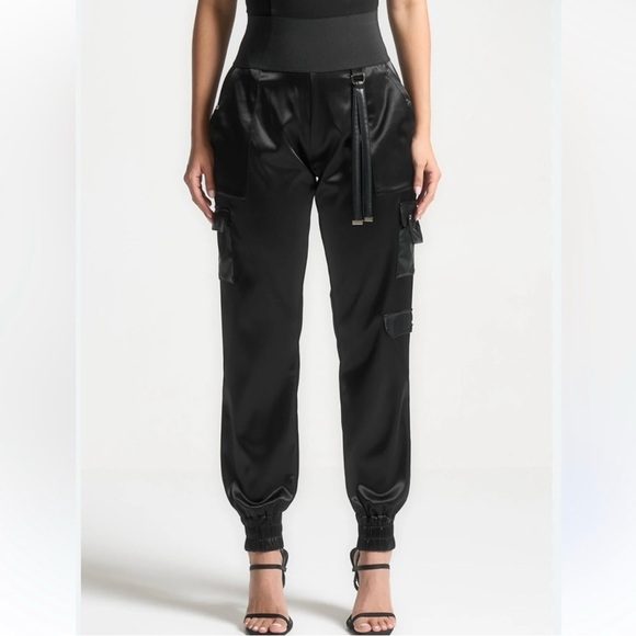Manière de Voir High Waisted Black Satin Cargo Trousers, UK 6/US 2 - Picture 5 of 6